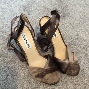 Steve Madden Velvet heels